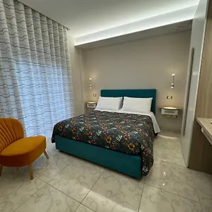 Casa Anatrella Comfort House , Napoli Italia